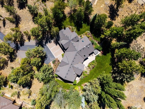 Tiny photo for 17690 Mountain View Road, Sisters, OR 97759 (MLS # 220226890)