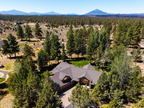 Tiny photo for 17690 Mountain View Road, Sisters, OR 97759 (MLS # 220226890)
