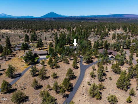 Tiny photo for 17690 Mountain View Road, Sisters, OR 97759 (MLS # 220226890)