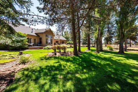 Tiny photo for 17690 Mountain View Road, Sisters, OR 97759 (MLS # 220226890)