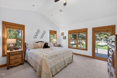 Tiny photo for 17690 Mountain View Road, Sisters, OR 97759 (MLS # 220226890)