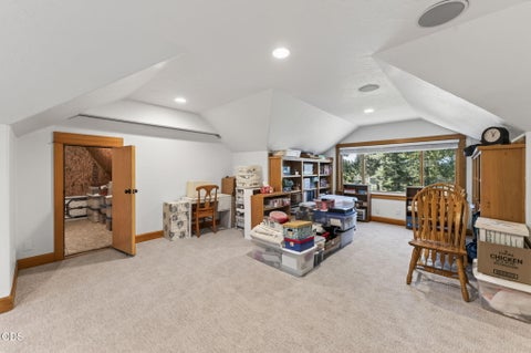 Tiny photo for 17690 Mountain View Road, Sisters, OR 97759 (MLS # 220226890)
