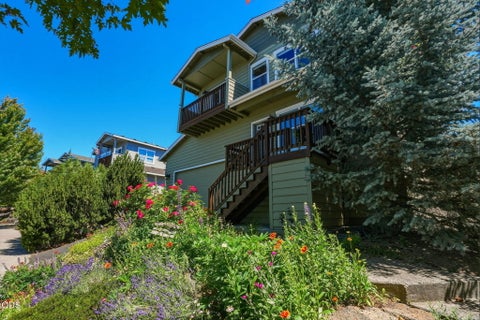 Tiny photo for 63776 Hunters Circle, Bend, OR 97701 (MLS # 220224445)