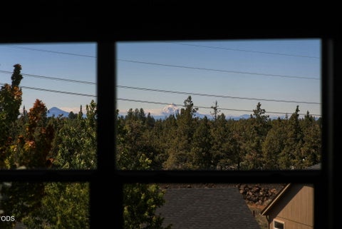 Tiny photo for 63776 Hunters Circle, Bend, OR 97701 (MLS # 220224445)