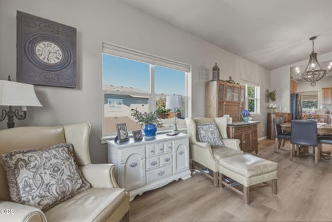 Tiny photo for 63776 Hunters Circle, Bend, OR 97701 (MLS # 220224445)