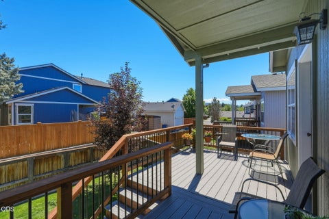 Tiny photo for 63776 Hunters Circle, Bend, OR 97701 (MLS # 220224445)