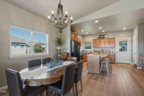Tiny photo for 63776 Hunters Circle, Bend, OR 97701 (MLS # 220224445)