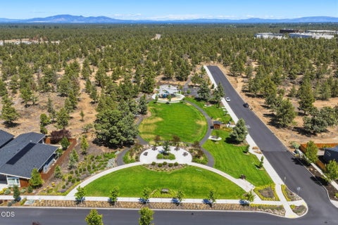 Tiny photo for 63776 Hunters Circle, Bend, OR 97701 (MLS # 220224445)