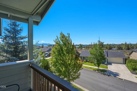 Tiny photo for 63776 Hunters Circle, Bend, OR 97701 (MLS # 220224445)