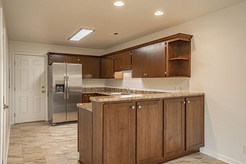 Tiny photo for 119 Oak Meadows Place, Ashland, OR 97520 (MLS # 220215365)