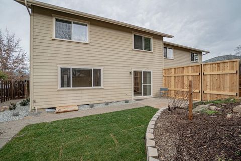 Tiny photo for 119 Oak Meadows Place, Ashland, OR 97520 (MLS # 220215365)