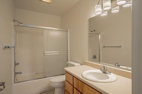 Tiny photo for 119 Oak Meadows Place, Ashland, OR 97520 (MLS # 220215365)