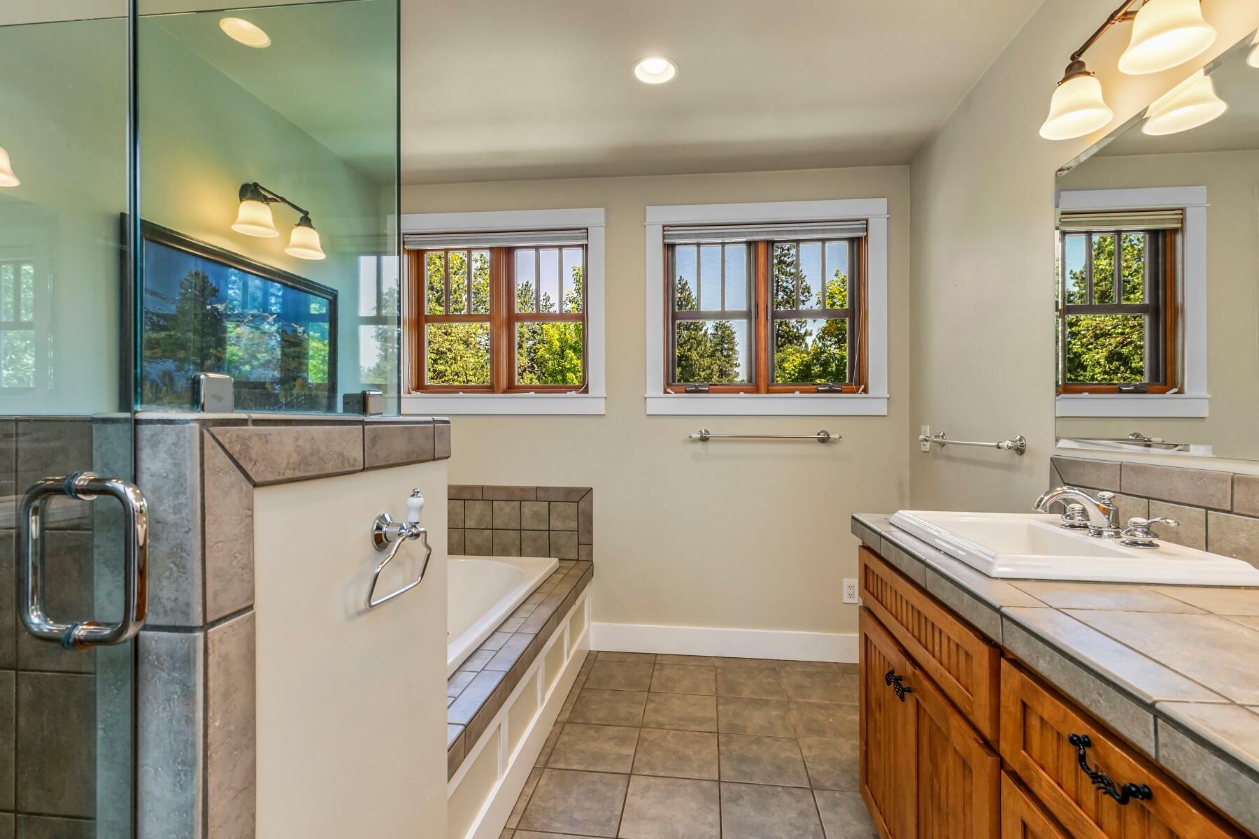 Pine Meadow Vill - Residential