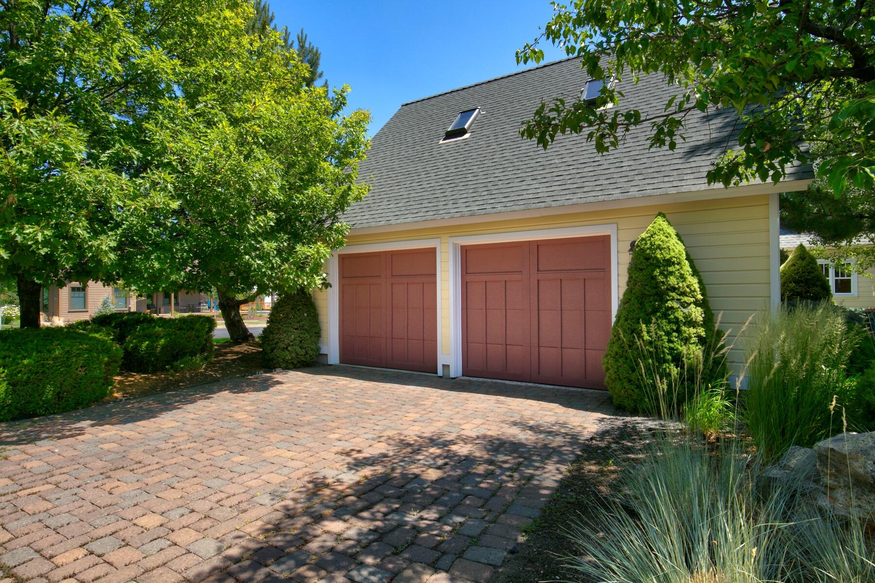 Pine Meadow Vill - Residential