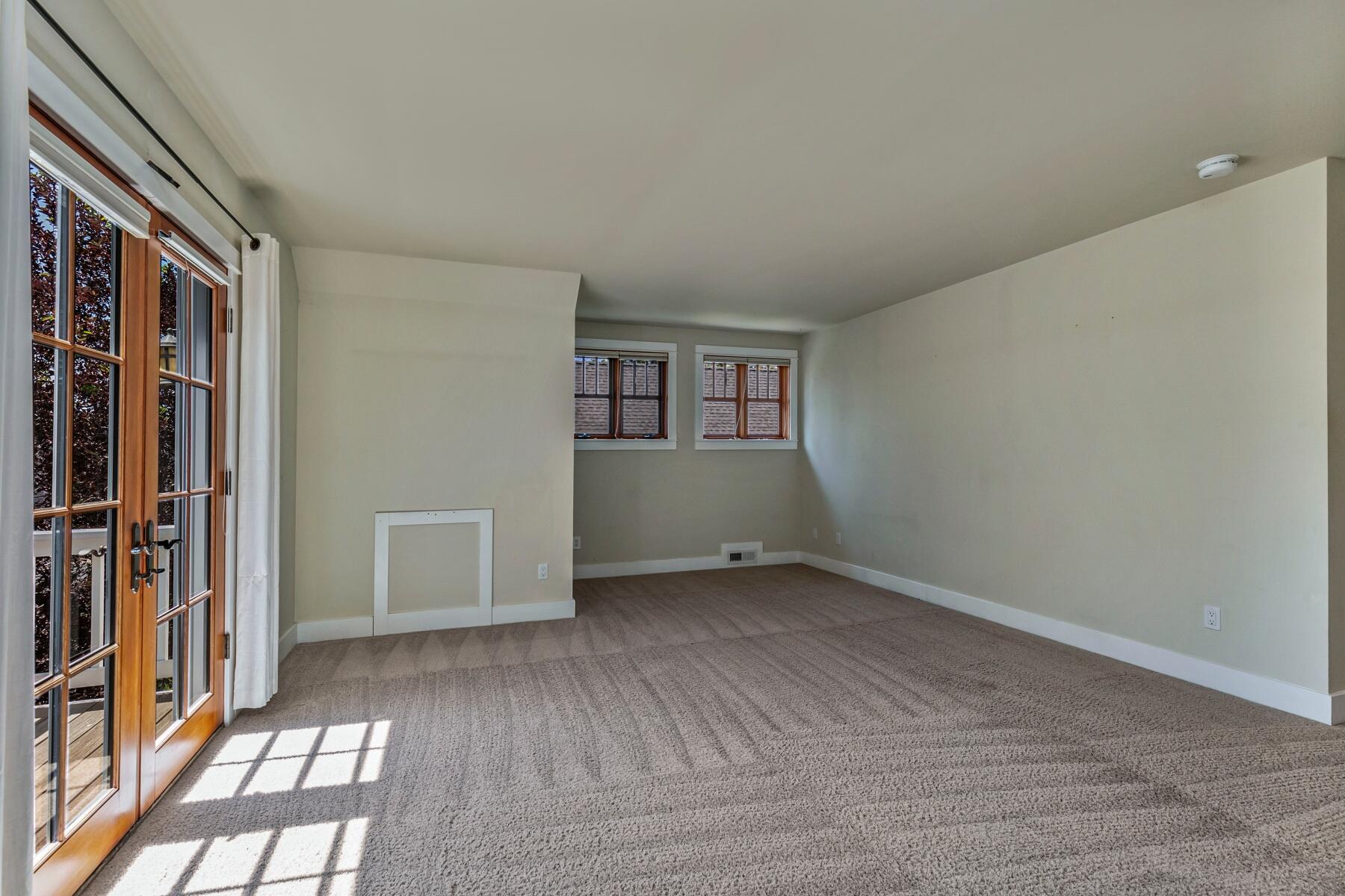 Pine Meadow Vill - Residential