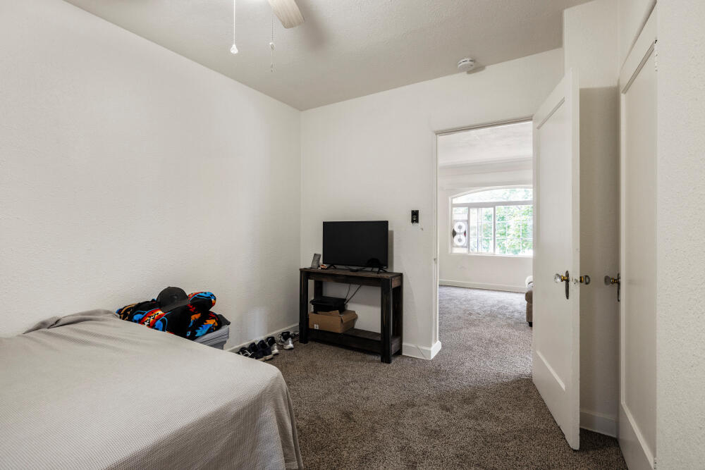 Klamath Falls -Hot Springs Addition - Residential Income