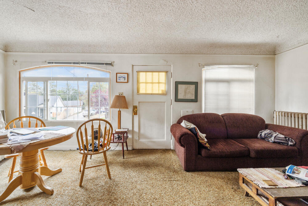 Klamath Falls -Hot Springs Addition - Residential Income