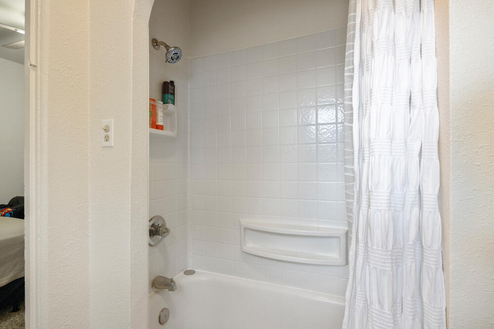 Klamath Falls -Hot Springs Addition - Residential Income