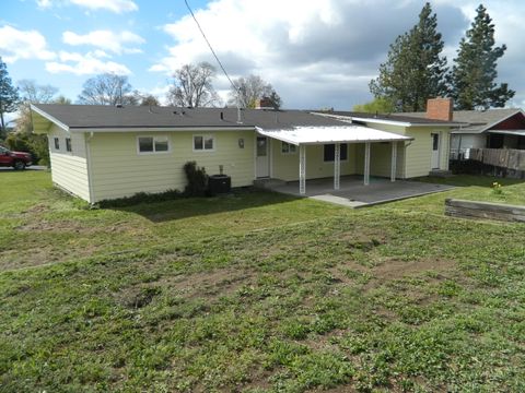 Tiny photo for 5333 Hilldale Street, Klamath Falls, OR 97603 (MLS # 220219291)