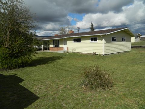 Tiny photo for 5333 Hilldale Street, Klamath Falls, OR 97603 (MLS # 220219291)