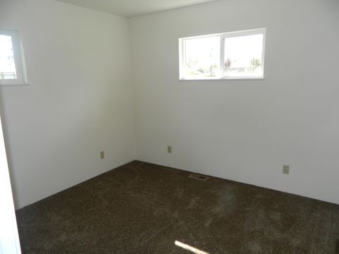 Tiny photo for 5333 Hilldale Street, Klamath Falls, OR 97603 (MLS # 220219291)