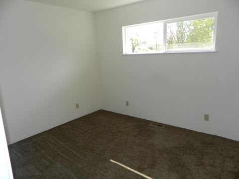 Tiny photo for 5333 Hilldale Street, Klamath Falls, OR 97603 (MLS # 220219291)