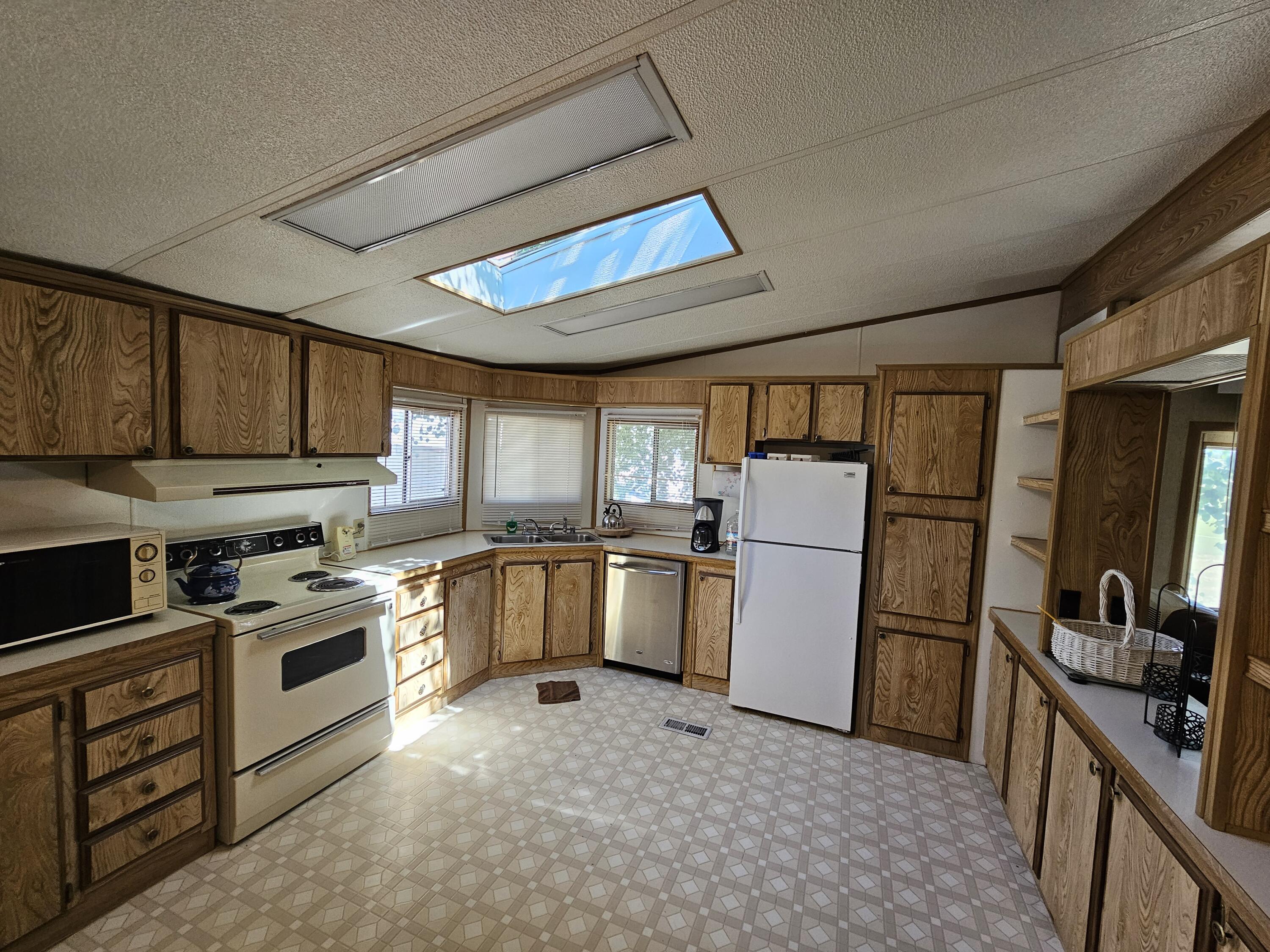 Lazy River South - Residential