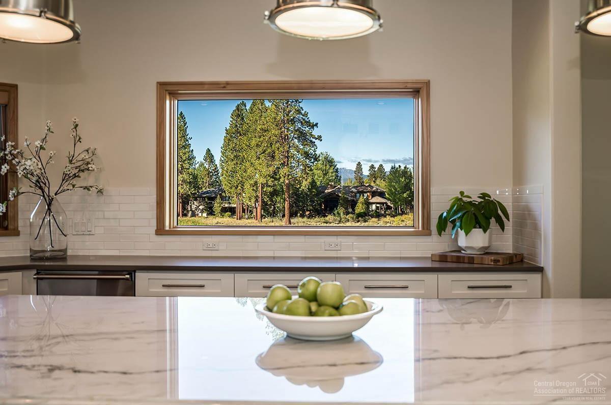 Broken Top - Residential