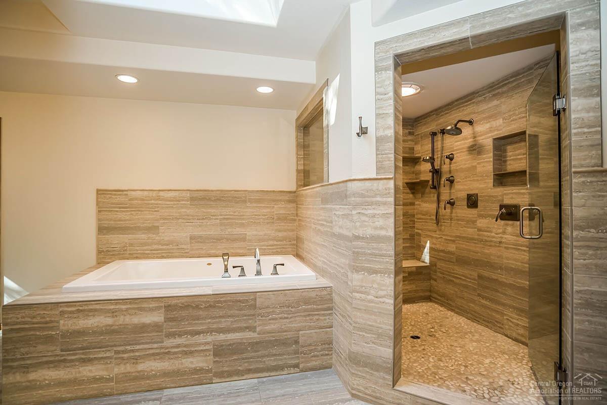 Broken Top - Residential