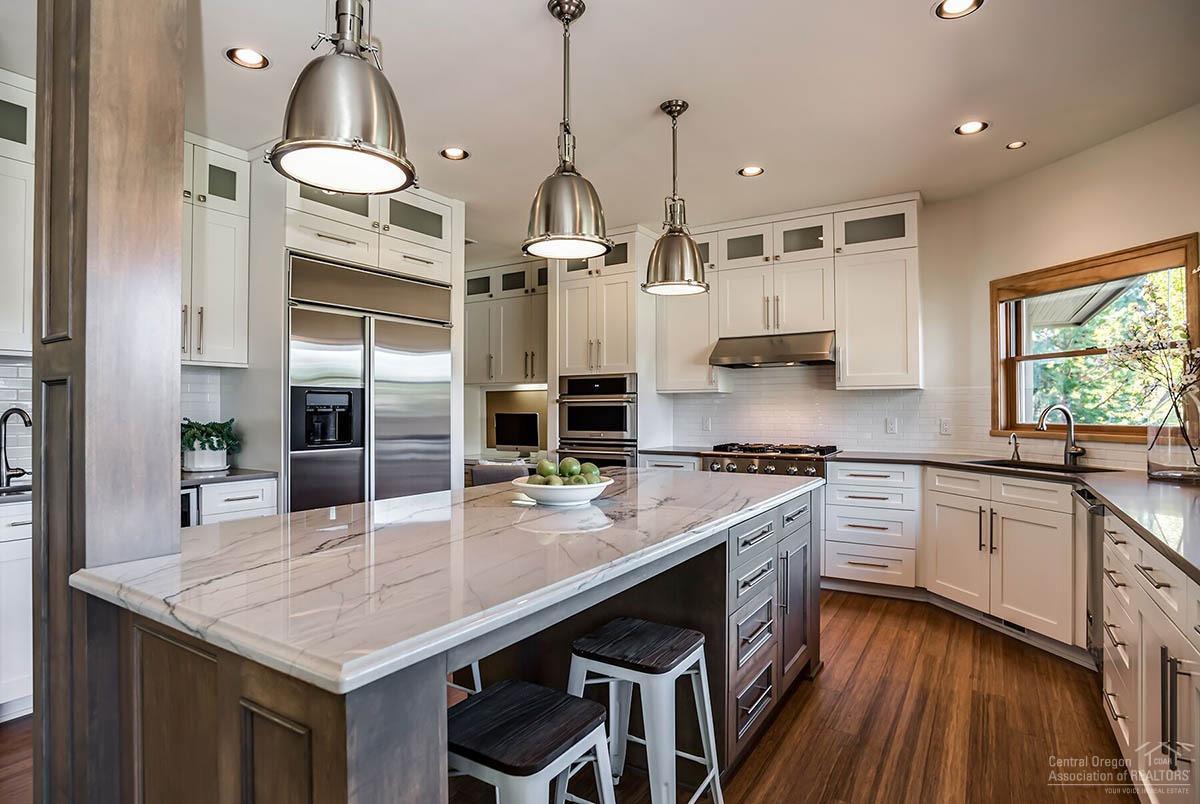 Broken Top - Residential