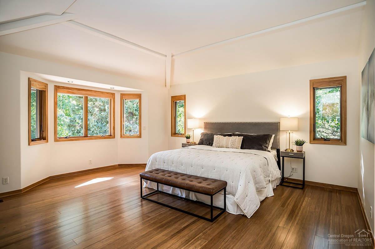 Broken Top - Residential