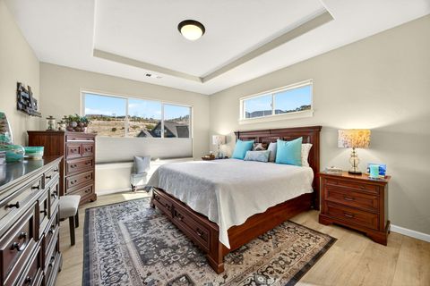 Tiny photo for 1604 Palermo Street, Medford, OR 97504 (MLS # 220210931)