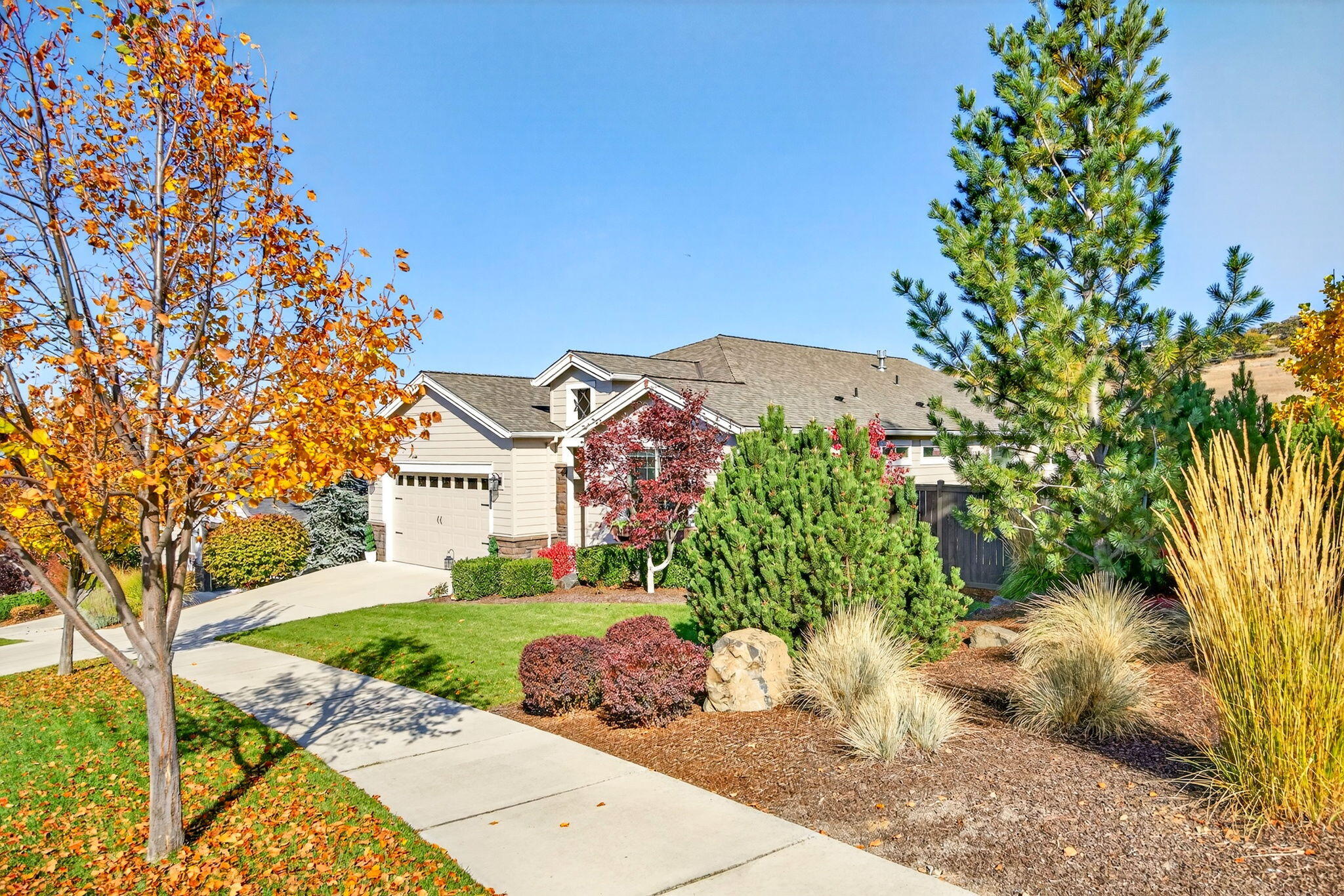 Bella Vista Heights Phases 1 & 2 - Residential