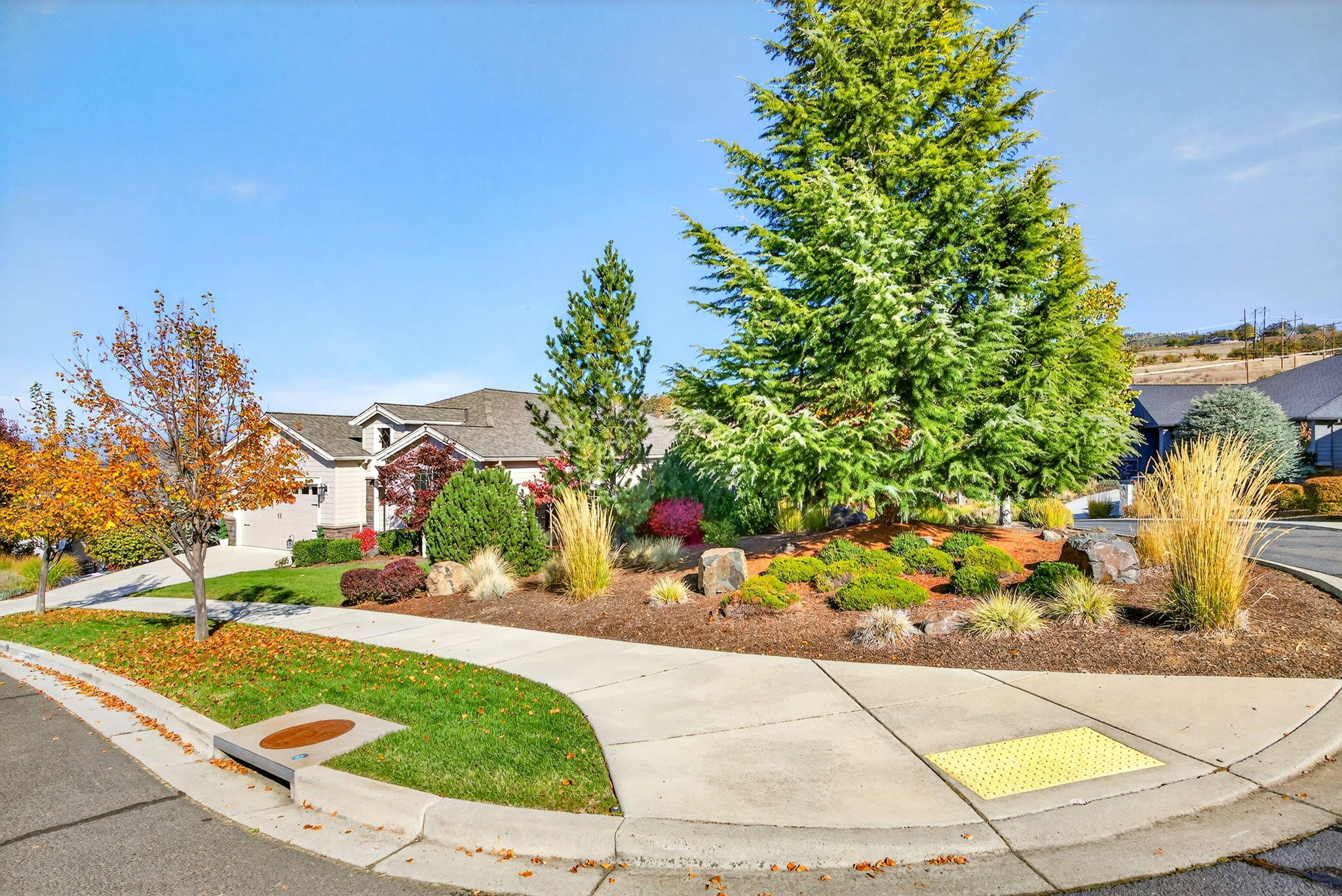 Bella Vista Heights Phases 1 & 2 - Residential