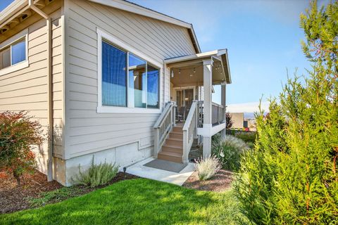 Tiny photo for 1604 Palermo Street, Medford, OR 97504 (MLS # 220210931)