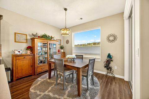 Tiny photo for 1604 Palermo Street, Medford, OR 97504 (MLS # 220210931)