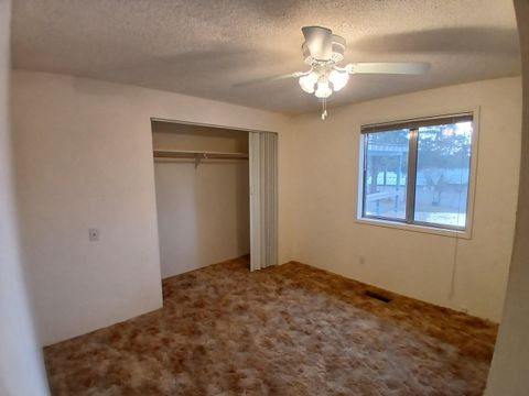 Tiny photo for 2606 California Avenue, Klamath Falls, OR 97601 (MLS # 220213767)