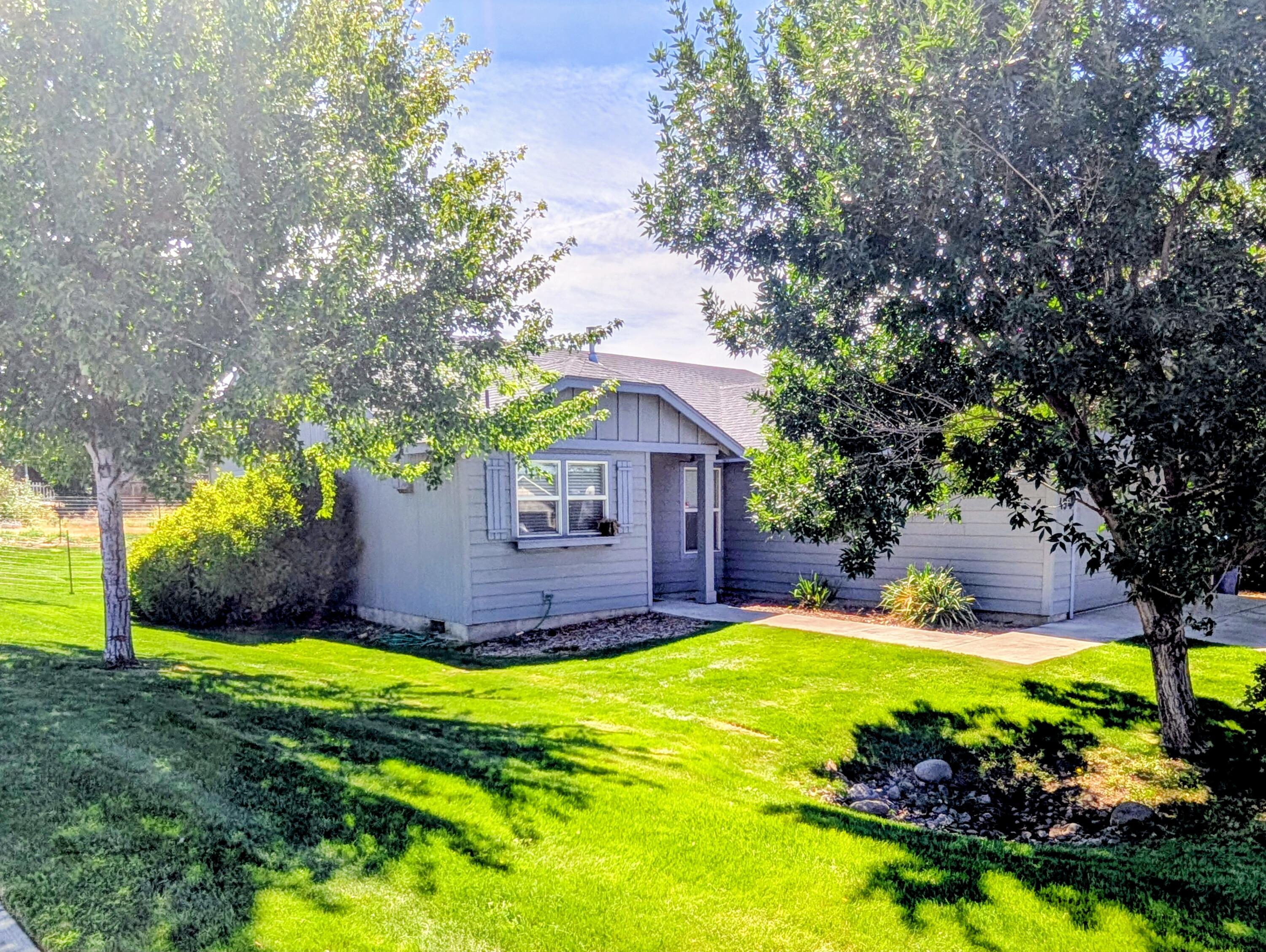 494 NE Spruce Court