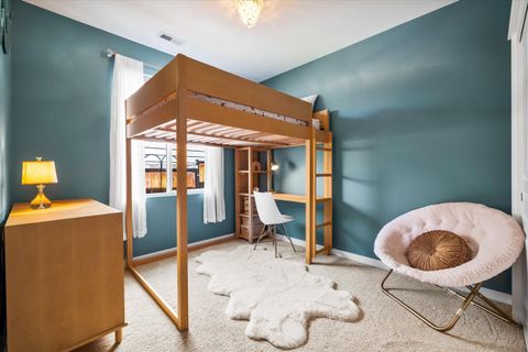 Tiny photo for 61134 Montrose Pass Street, Bend, OR 97702 (MLS # 220220050)