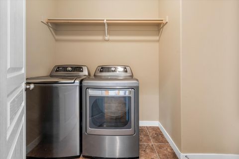 Tiny photo for 61134 Montrose Pass Street, Bend, OR 97702 (MLS # 220220050)