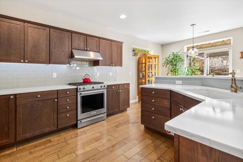 Tiny photo for 61134 Montrose Pass Street, Bend, OR 97702 (MLS # 220220050)