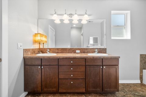 Tiny photo for 61134 Montrose Pass Street, Bend, OR 97702 (MLS # 220220050)