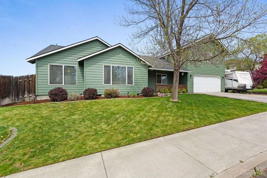 Love the quiet neighborhood, well maintained home at the end of the street. A large fenced, landscaped yard. 4 Bedrooms 3 full baths. A studio apartment over the garage with separate entrance, incls. bonus rm, bdrm, full bath. Master & other 2 bdrms are on the main floor. Large living and dining room. Family room off kitchen with cozy fireplace. RV parking area with 40amp hook up. Close to parks, shops, hospital and schools. Wonderful family home. Easy to show and priced to sell. All appliances included