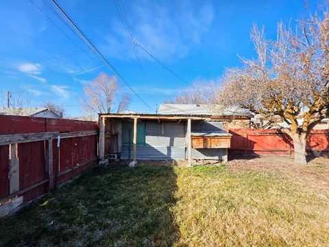 Tiny photo for 2136 Eberlein Avenue, Klamath Falls, OR 97601 (MLS # 220215081)