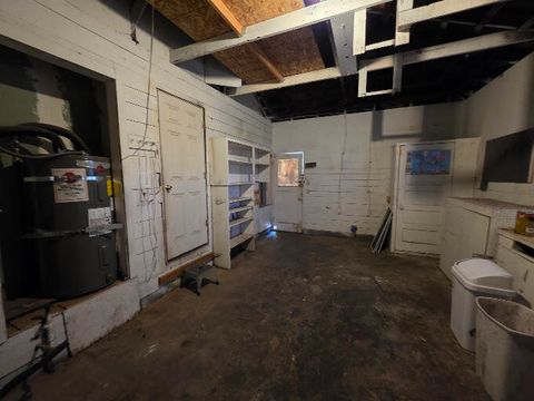 Tiny photo for 2136 Eberlein Avenue, Klamath Falls, OR 97601 (MLS # 220215081)