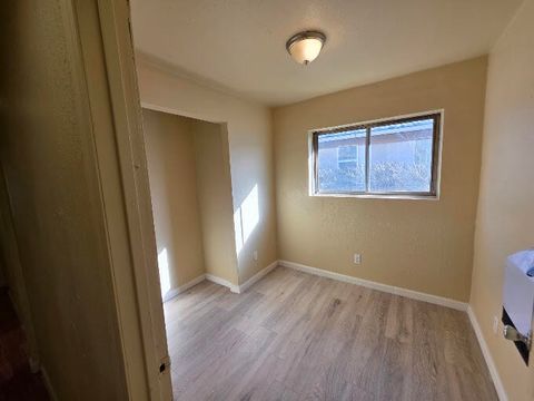 Tiny photo for 2136 Eberlein Avenue, Klamath Falls, OR 97601 (MLS # 220215081)