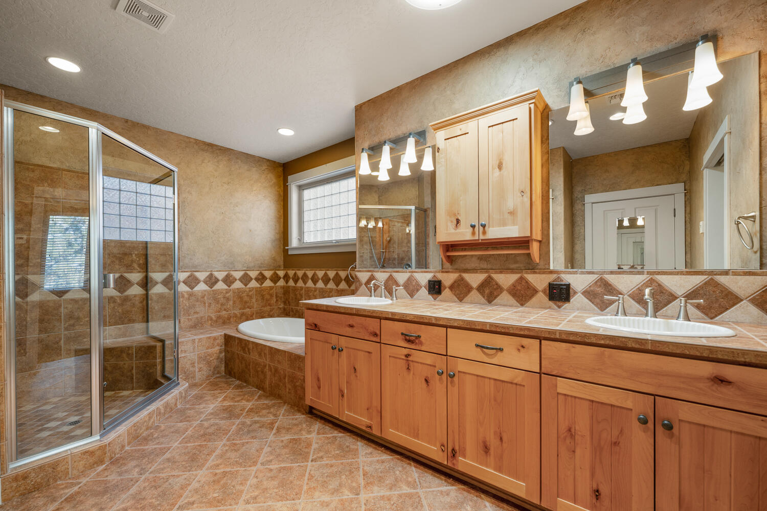 Awbrey Butte - Residential