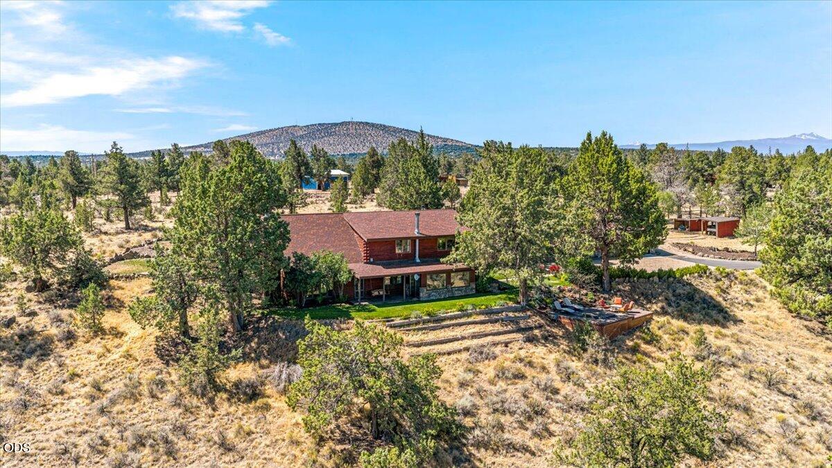 9380 NW Poplar Court
