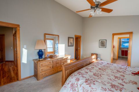 Tiny photo for 3571 SW 36th Place, Redmond, OR 97756 (MLS # 220212982)