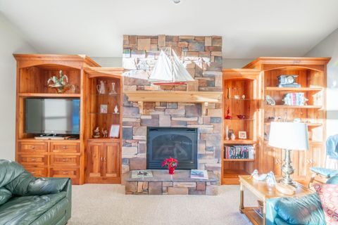 Tiny photo for 3571 SW 36th Place, Redmond, OR 97756 (MLS # 220212982)